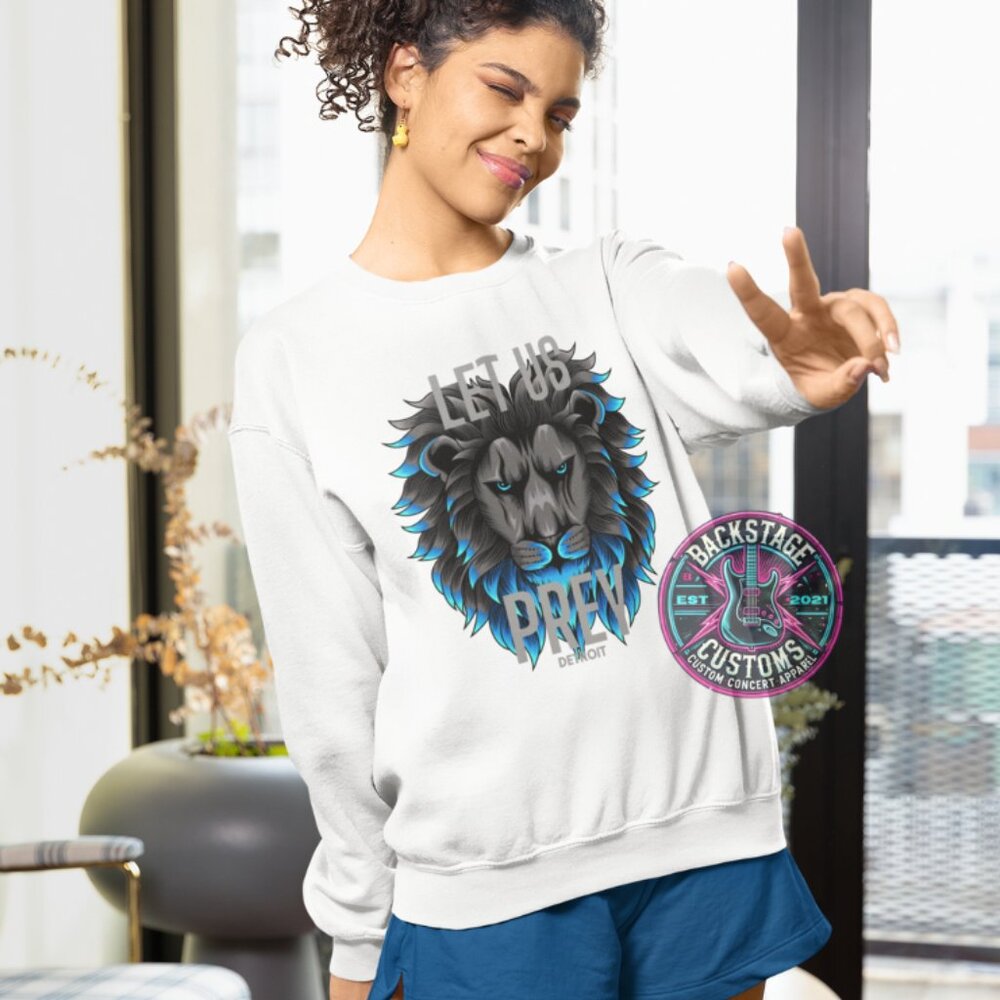 🦁 Detroit Lions Let Us Prey Crewneck Sweatshirt - Picture 3 of 5